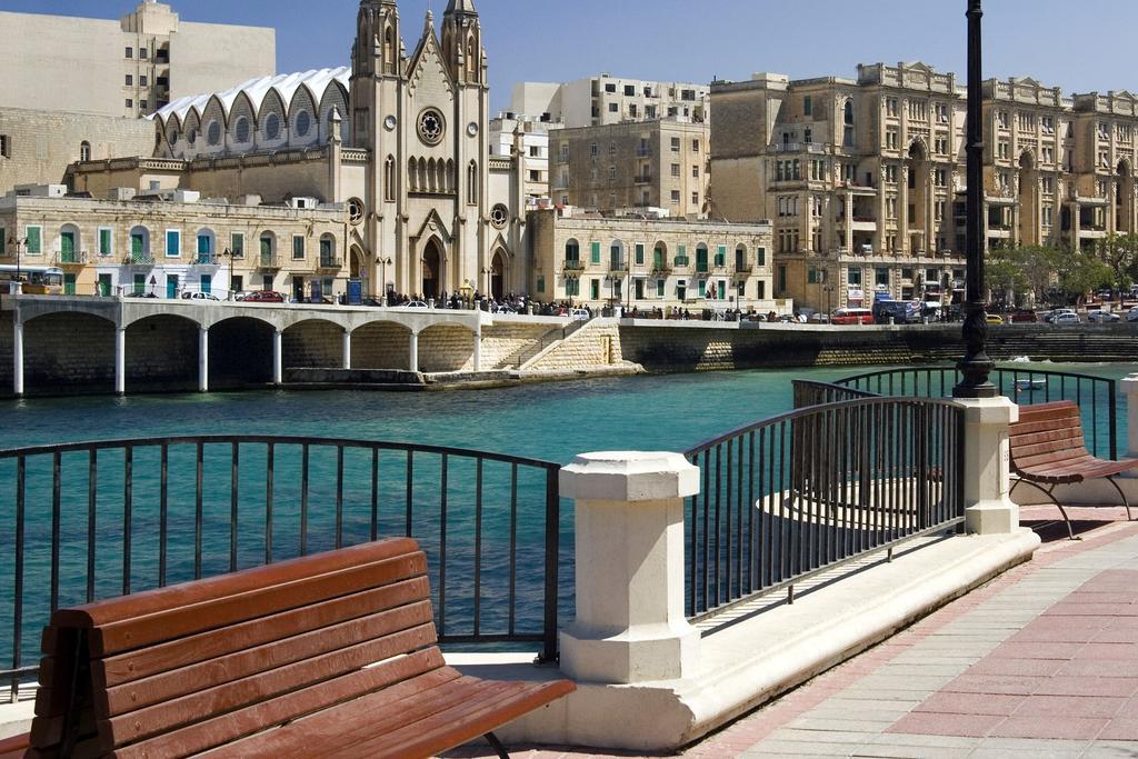Apartment With Stunning Seaviews Sliema Exterior foto
