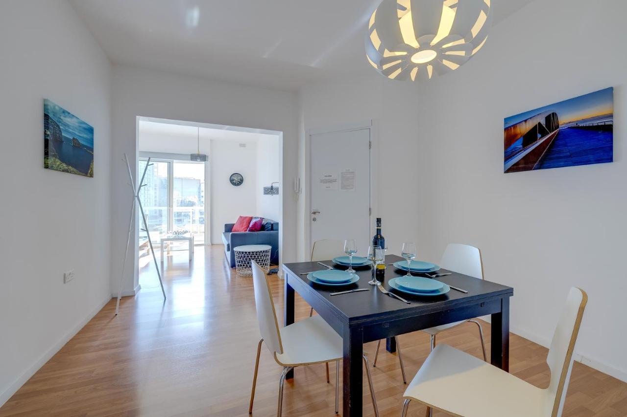 Apartment With Stunning Seaviews Sliema Exterior foto